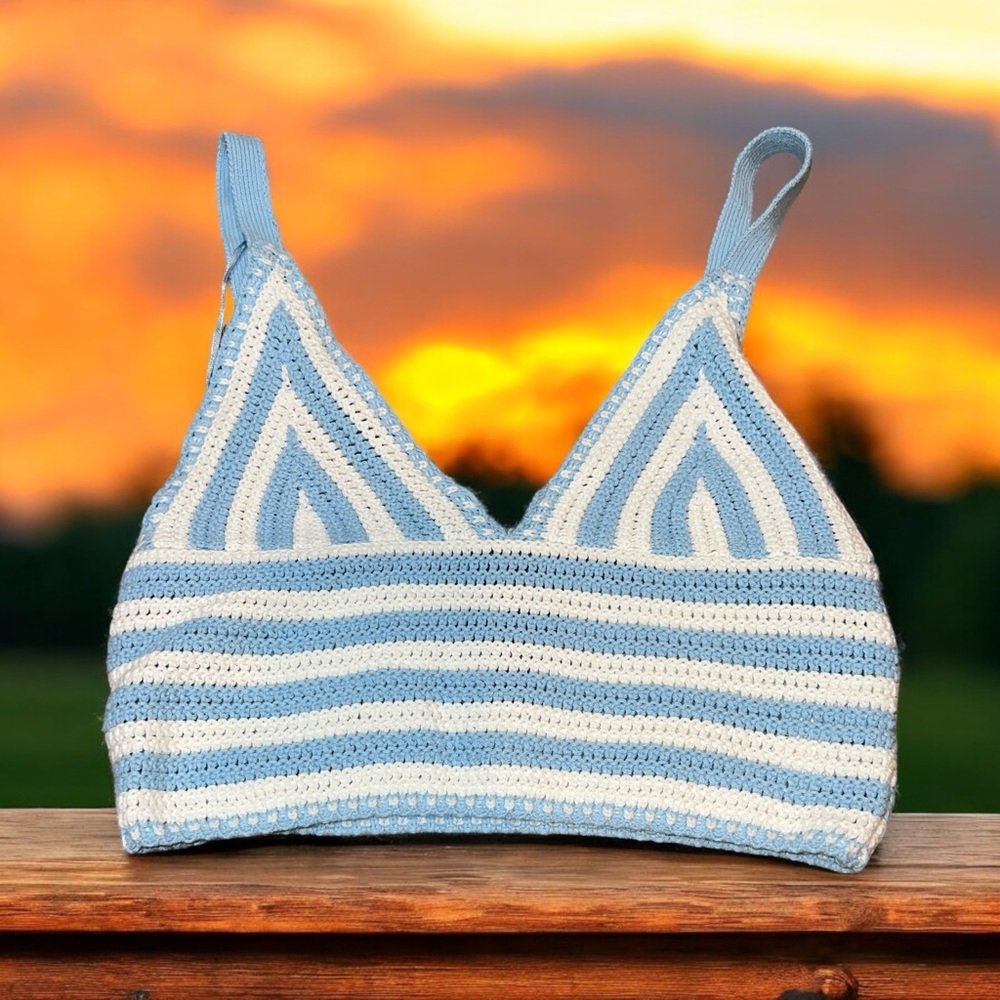 Crocheted Cropped Top Juniors (M)